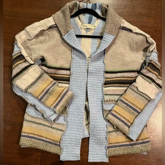 Ethyria mixed media wool blend sweater - Picture 2 of 10